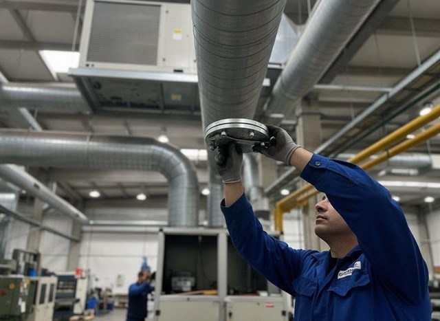 Aire acondicionado para naves e instalaciones industriales en Vigo - Imagen 1