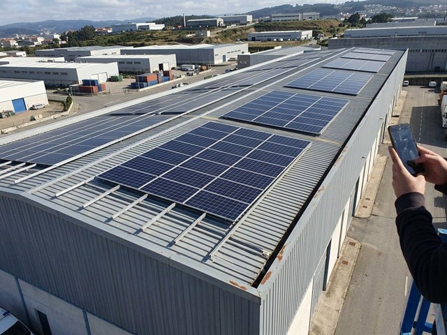 Instalaciones solares para empresas y naves industriales en Vigo